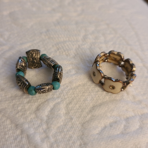 Boutique Jewelry - ✨️5 for$30✨️ 2 Stretchy Bead Rings
